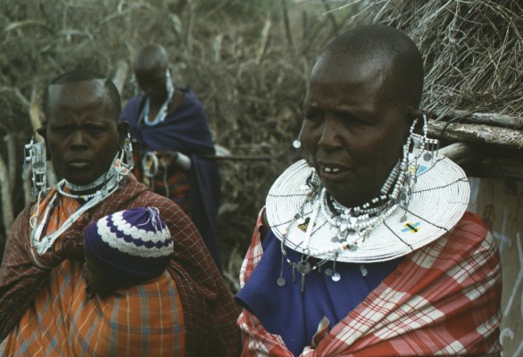 Maasai women